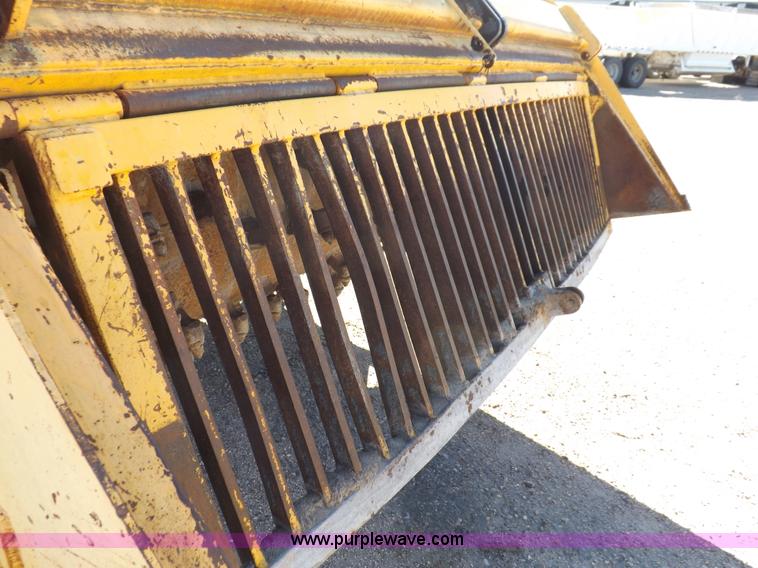 image for item I8458 Bomag MPH100 asphalt recycler