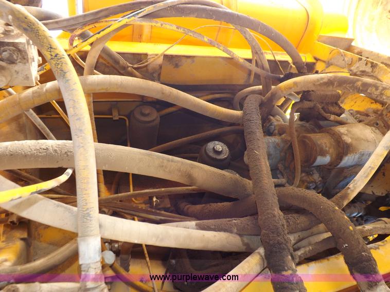 image for item I8458 Bomag MPH100 asphalt recycler