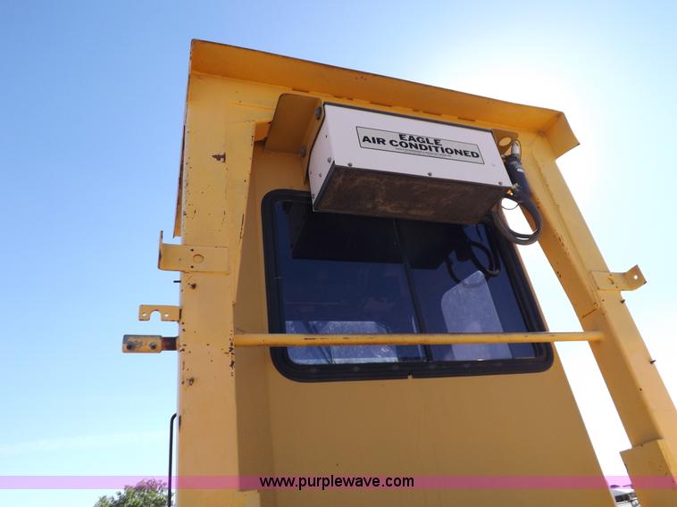 image for item I8458 Bomag MPH100 asphalt recycler