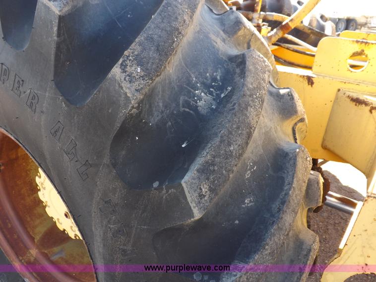 image for item I8458 Bomag MPH100 asphalt recycler