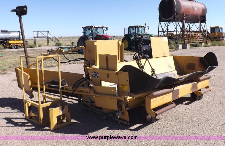 image for item I8459 HTC, Inc. 20P23D shoulder paving machine