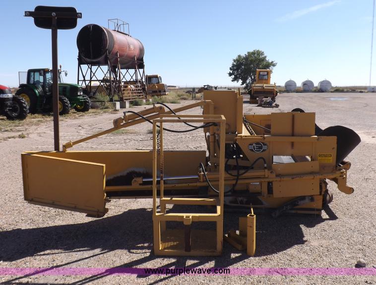 image for item I8459 HTC, Inc. 20P23D shoulder paving machine