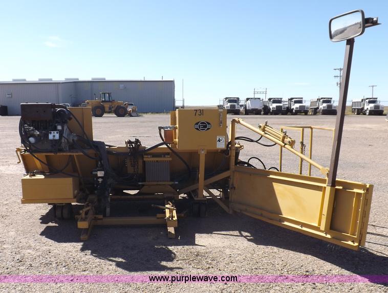 image for item I8459 HTC, Inc. 20P23D shoulder paving machine