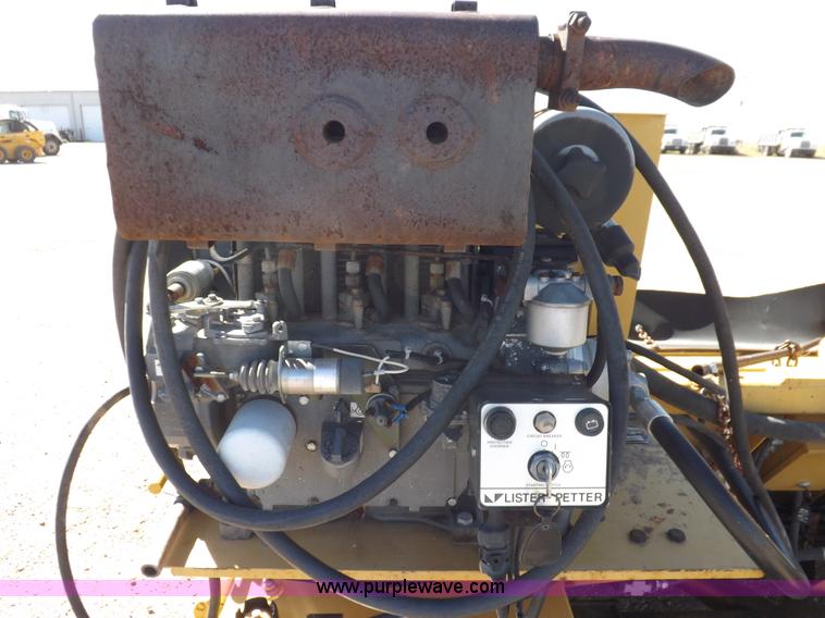 image for item I8459 HTC, Inc. 20P23D shoulder paving machine