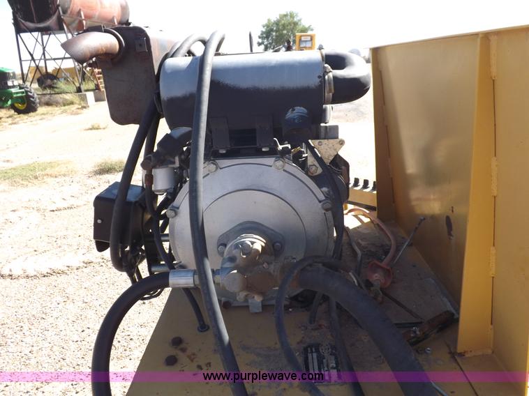 image for item I8459 HTC, Inc. 20P23D shoulder paving machine