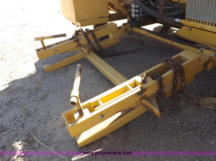 image for item I8459 HTC, Inc. 20P23D shoulder paving machine