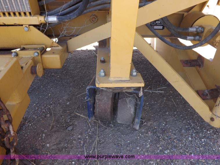 image for item I8459 HTC, Inc. 20P23D shoulder paving machine