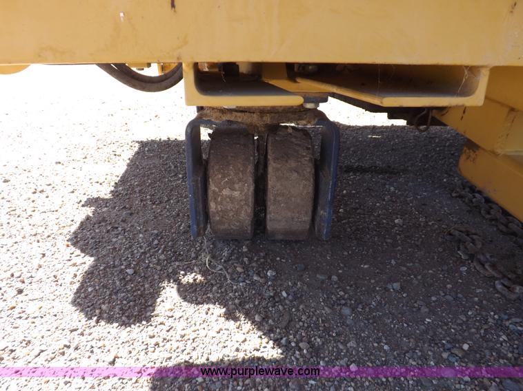 image for item I8459 HTC, Inc. 20P23D shoulder paving machine