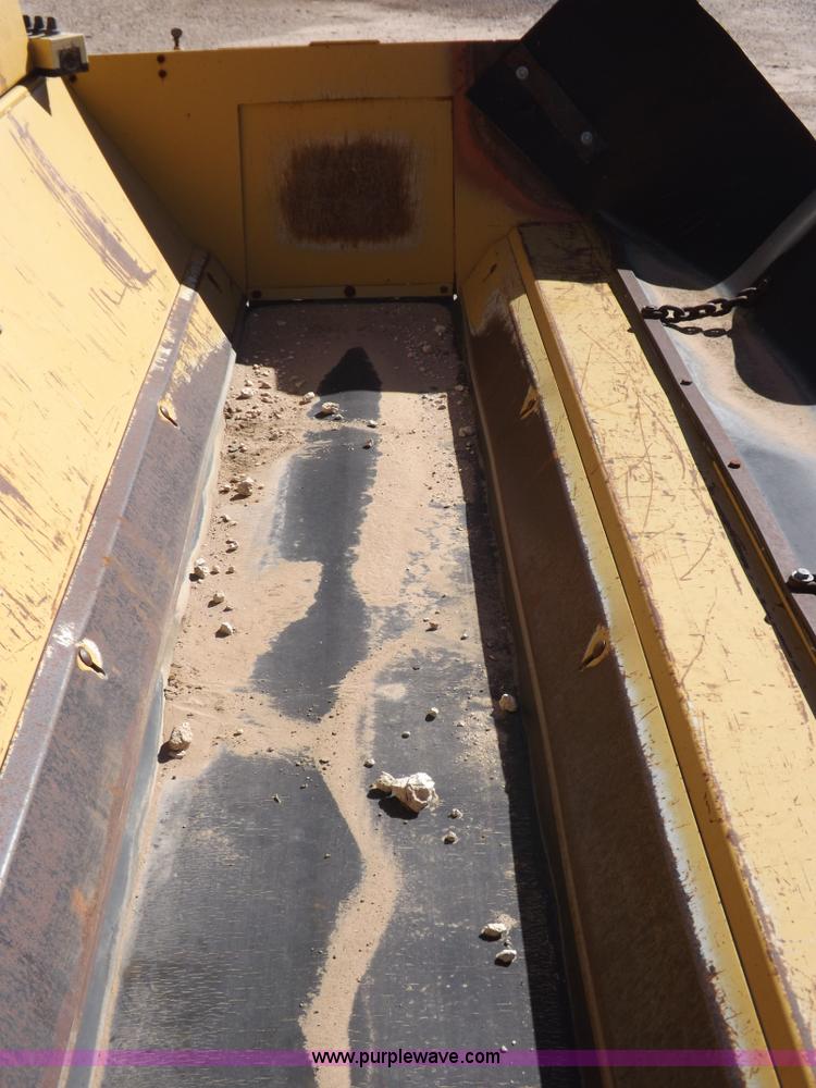 image for item I8459 HTC, Inc. 20P23D shoulder paving machine