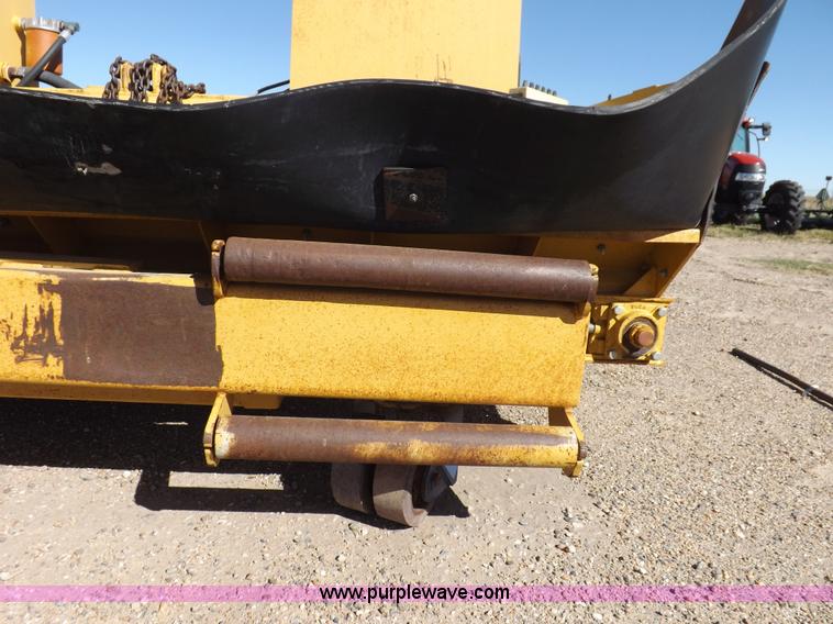 image for item I8459 HTC, Inc. 20P23D shoulder paving machine