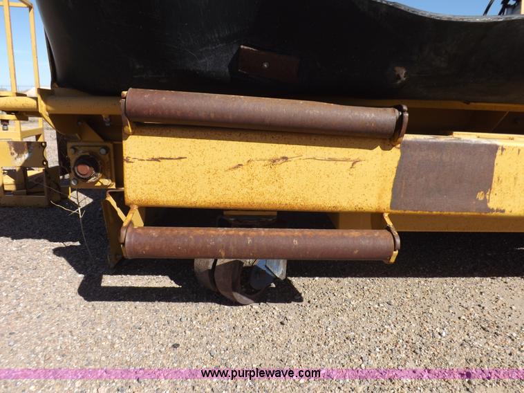 image for item I8459 HTC, Inc. 20P23D shoulder paving machine