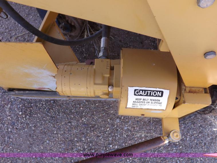 image for item I8459 HTC, Inc. 20P23D shoulder paving machine