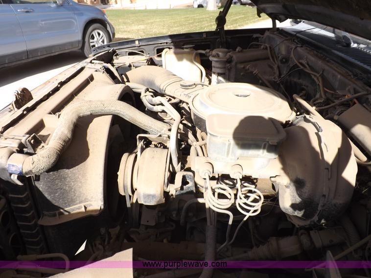 image for item I8488 1985 GMC Sierra Classic 1500 pickup truck