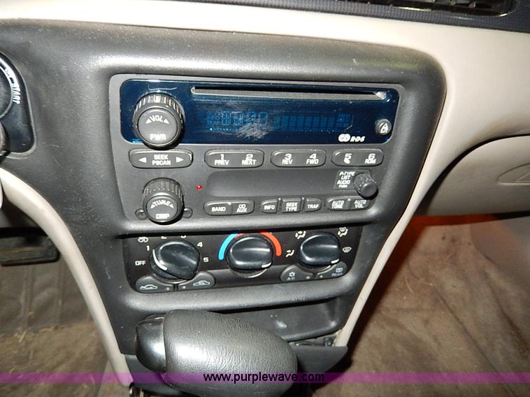 image for item I9448 2002 Chevrolet Malibu