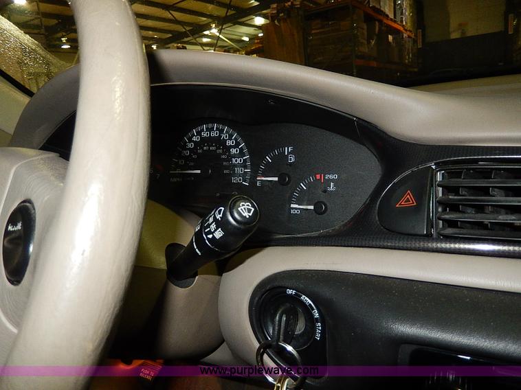 image for item I9448 2002 Chevrolet Malibu