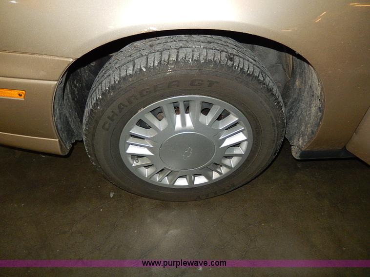 image for item I9448 2002 Chevrolet Malibu