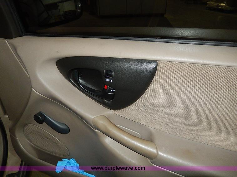 image for item I9448 2002 Chevrolet Malibu