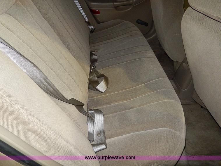 image for item I9448 2002 Chevrolet Malibu