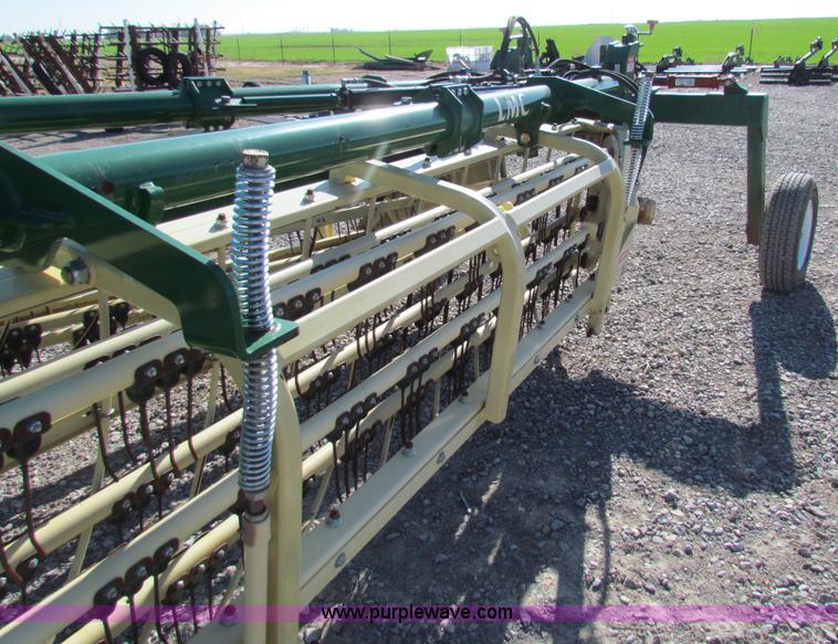 image for item AE9097 LMC 8907 hay rake