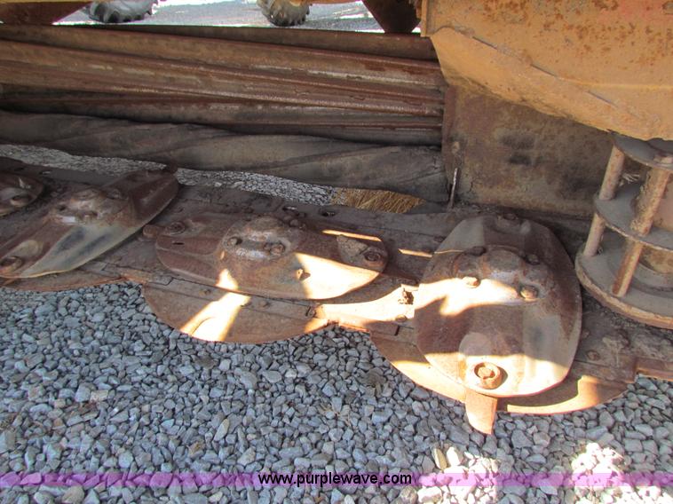 image for item AE9098 2003 Hesston 1365 disc mower