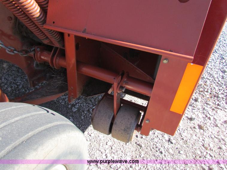 image for item AE9098 2003 Hesston 1365 disc mower