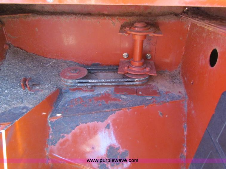 image for item AE9098 2003 Hesston 1365 disc mower