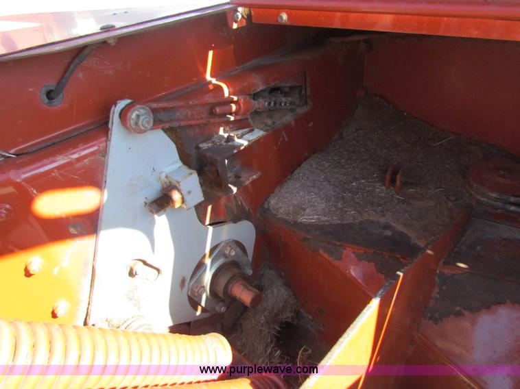 image for item AE9098 2003 Hesston 1365 disc mower