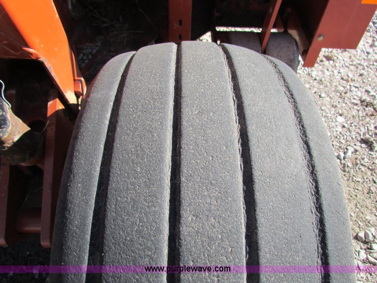 image for item AE9098 2003 Hesston 1365 disc mower