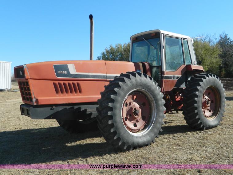 image for item AZ9020 1980 International Harvester 3588 2+2 4WD tractor