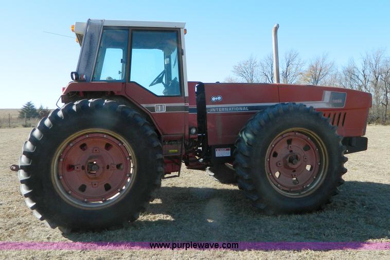 image for item AZ9020 1980 International Harvester 3588 2+2 4WD tractor
