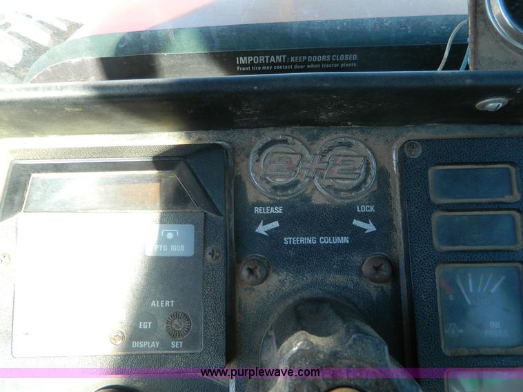 image for item AZ9020 1980 International Harvester 3588 2+2 4WD tractor