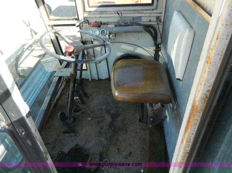 image for item AZ9027 1967 Gleaner C2 combine