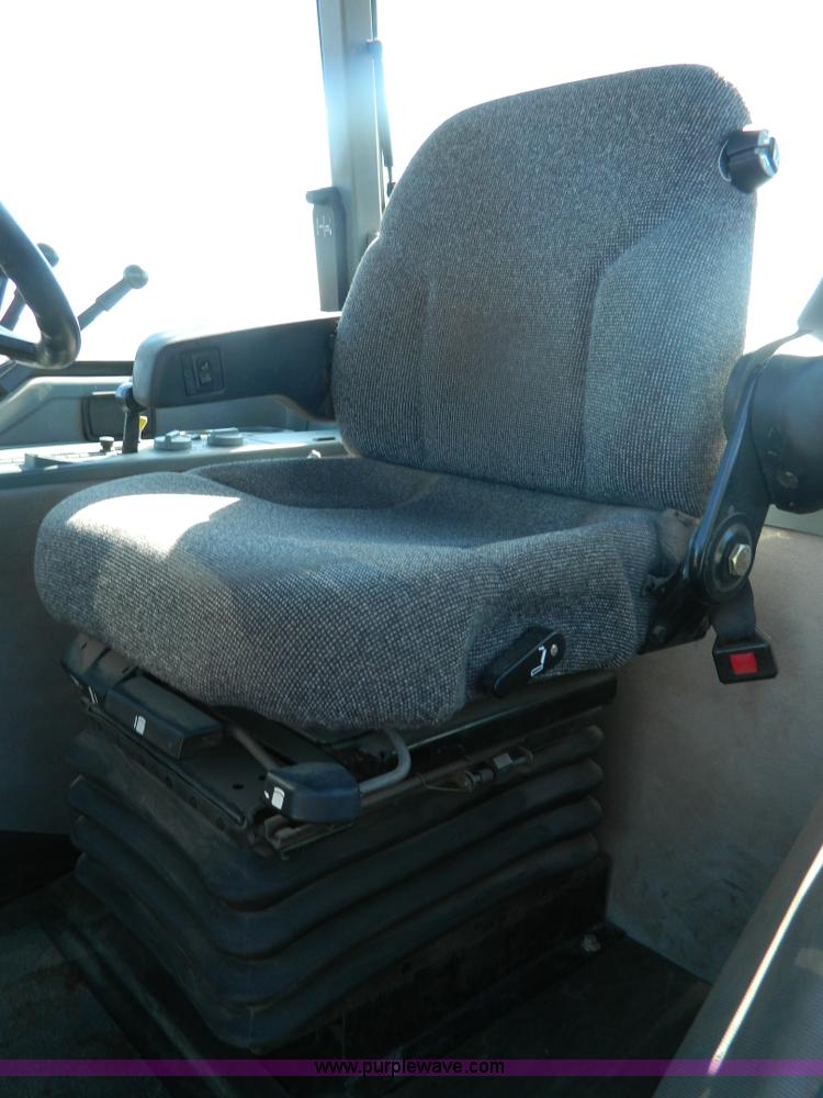 image for item AZ9039 1997 Case IH 8910 tractor