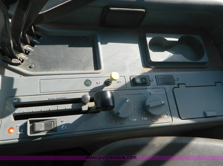 image for item AZ9039 1997 Case IH 8910 tractor