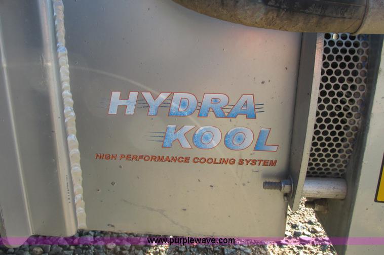 image for item E5218 2007 Freightliner Columbia semi truck