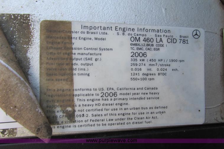 image for item E5218 2007 Freightliner Columbia semi truck