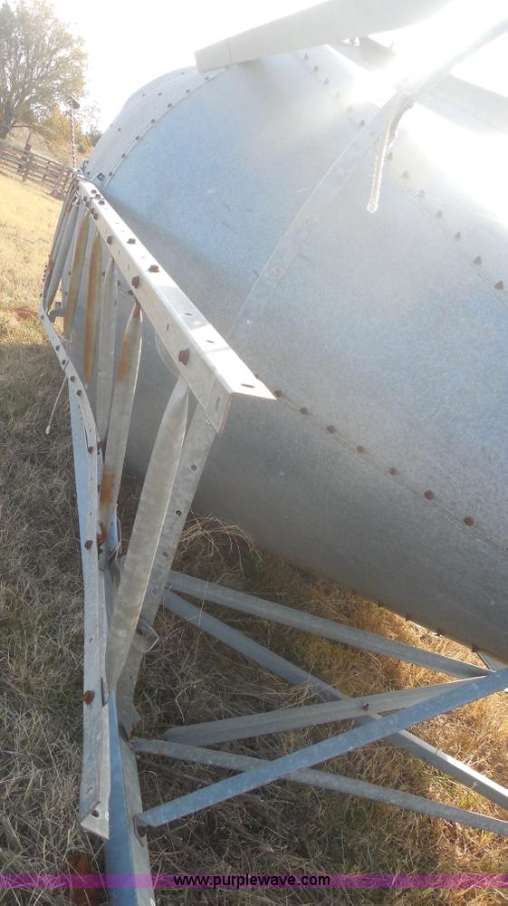 image for item F3196 Grain bin