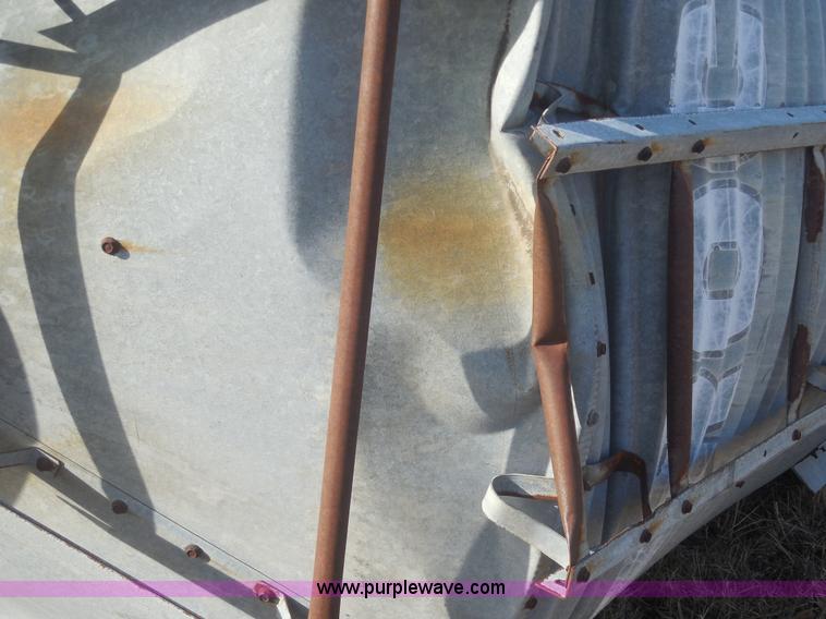 image for item F3196 Grain bin