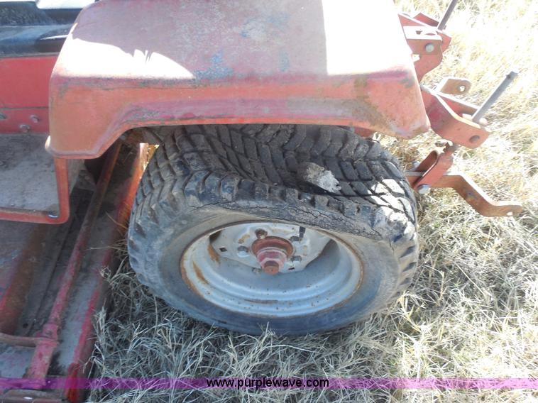 image for item F3197 Massey-Ferguson 1650 lawn mower