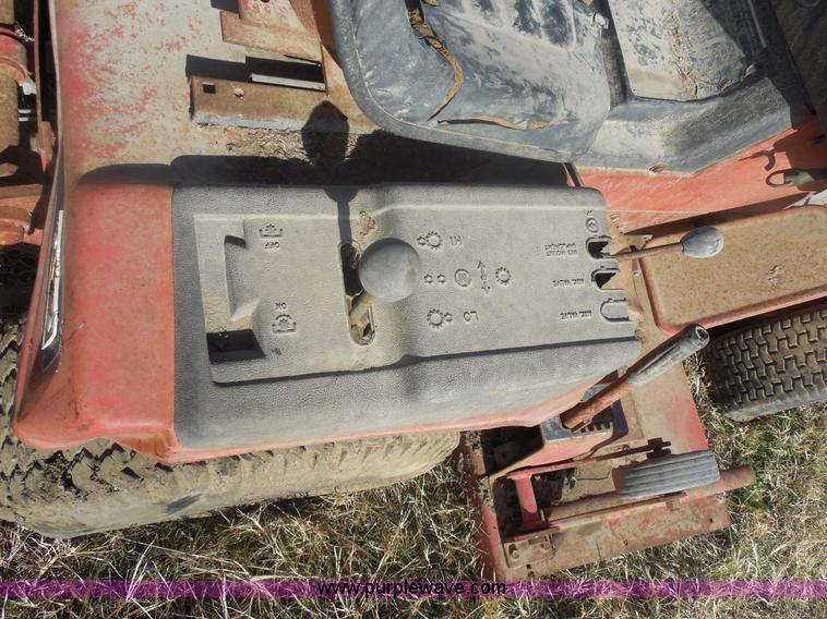 image for item F3197 Massey-Ferguson 1650 lawn mower