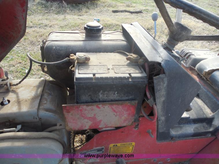 image for item F3197 Massey-Ferguson 1650 lawn mower