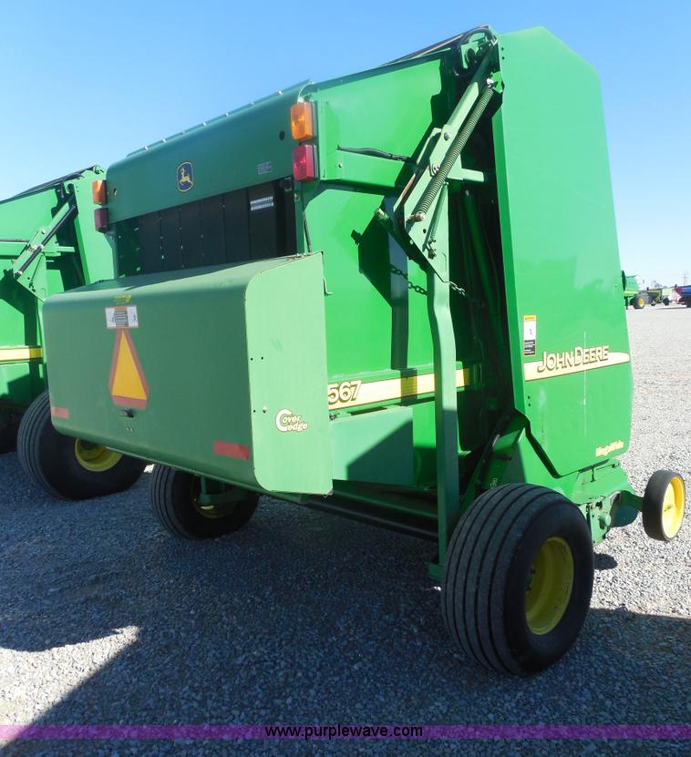 image for item F3261 2002 John Deere 567 round baler