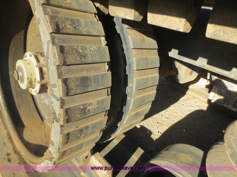 image for item F6730 1998 Caterpillar Challenger 85E tractor