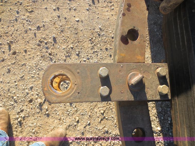 image for item F6730 1998 Caterpillar Challenger 85E tractor