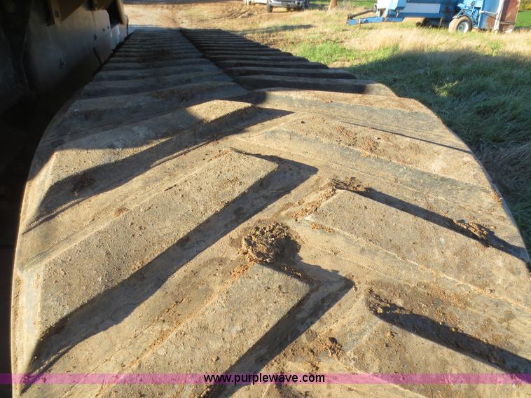 image for item F6730 1998 Caterpillar Challenger 85E tractor