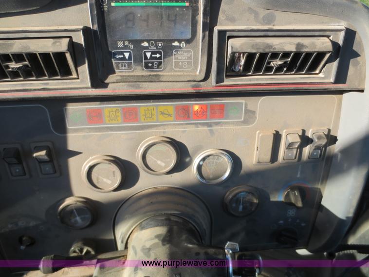 image for item F6730 1998 Caterpillar Challenger 85E tractor