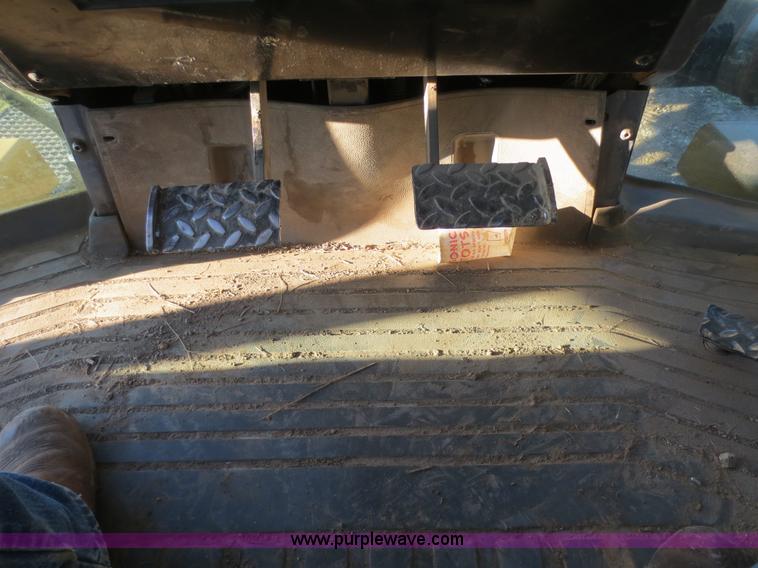 image for item F6730 1998 Caterpillar Challenger 85E tractor