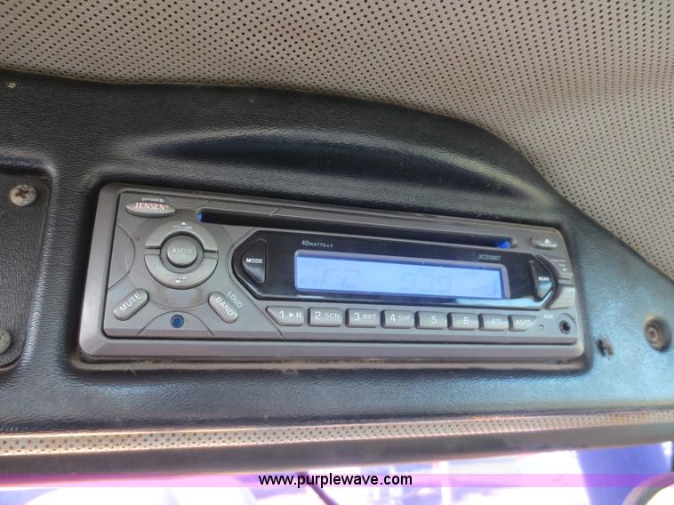 image for item F6730 1998 Caterpillar Challenger 85E tractor