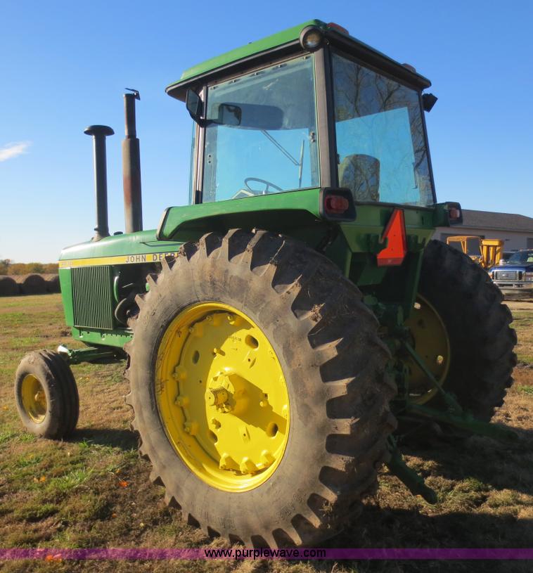 image for item F6741 1975 John Deere 4430 tractor