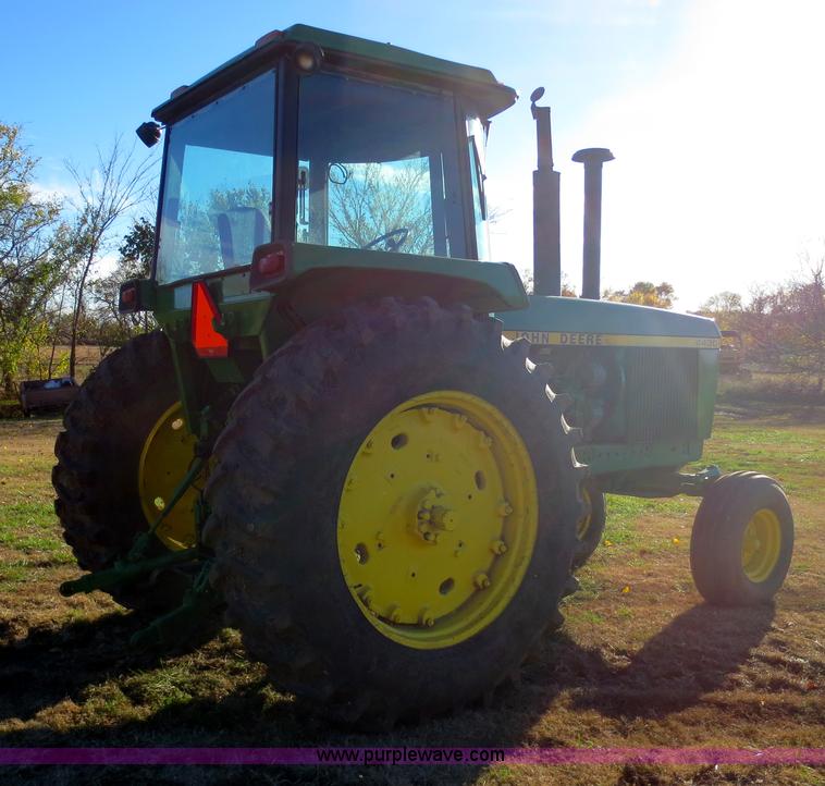 image for item F6741 1975 John Deere 4430 tractor